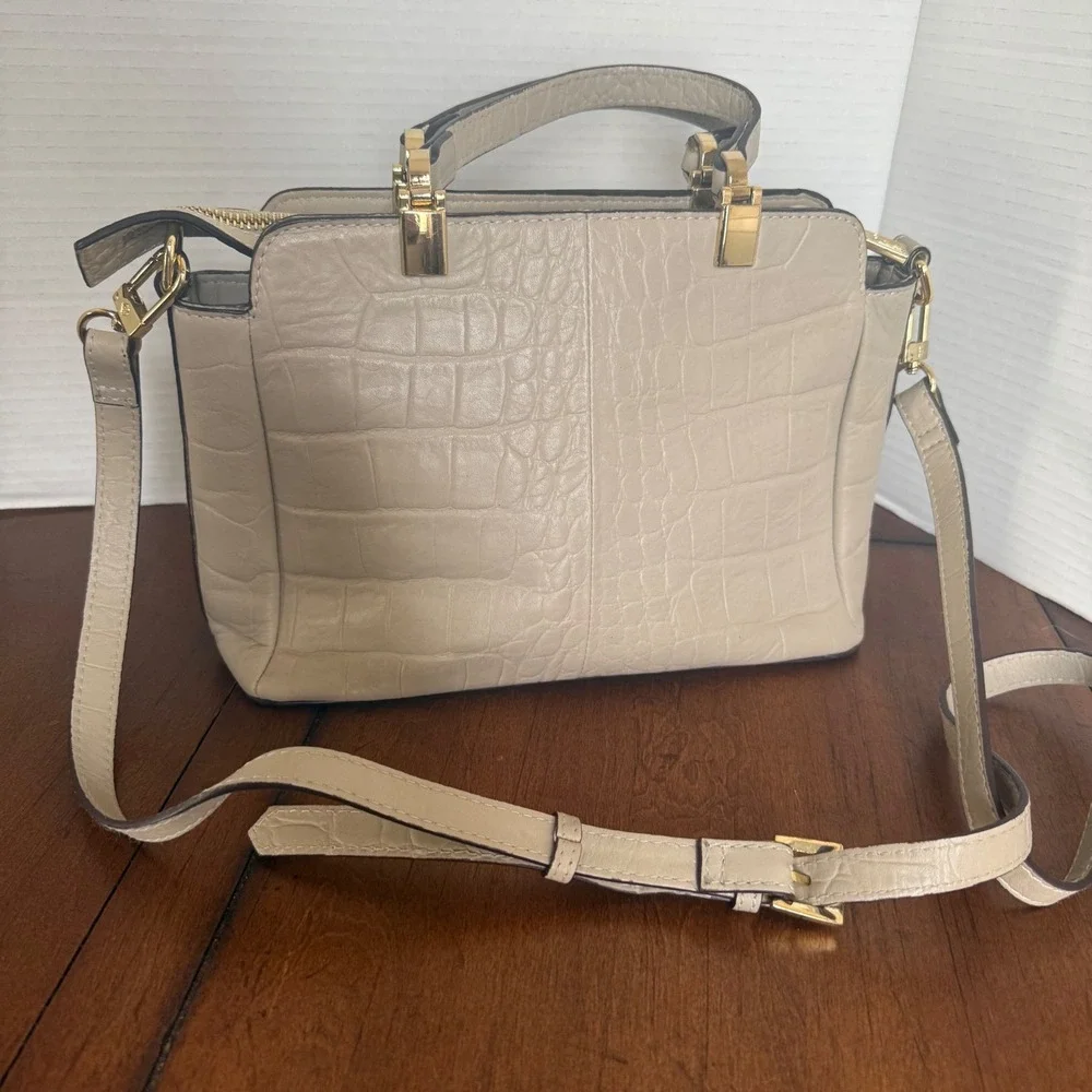 Antonio Melani Crocodile Embossed Satchel Handbag‎ Top Handle Crossbody Beige